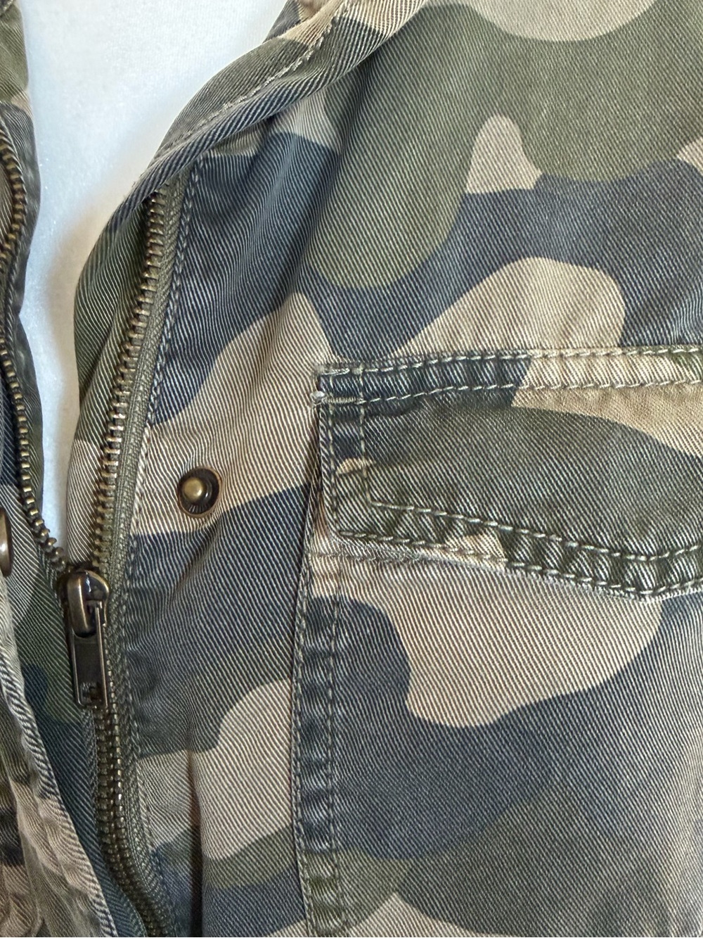 C&C California Camo Utility Jacket Women XS Olive Khaki Military‎ Full Zip Coat - Picture 2 of 4